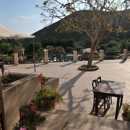 فيلا نوتوفي Agriturismo Timpa Del Sole المظهر الخارجي الصورة