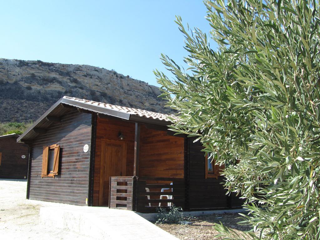 فيلا نوتوفي Agriturismo Timpa Del Sole الغرفة الصورة