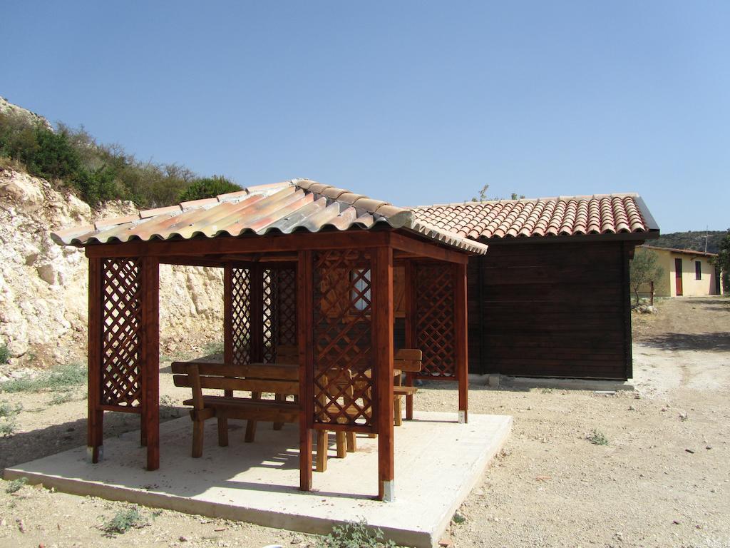 فيلا نوتوفي Agriturismo Timpa Del Sole الغرفة الصورة
